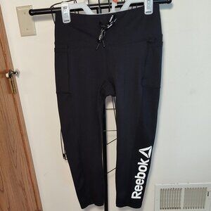Reebok black capri leggings, excellent condition, size M